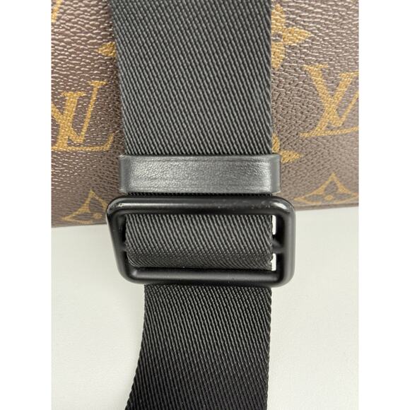 LOUIS VUITTON Monogram Macaser Avenue Sling Bag Men's - Picture 5 of 13